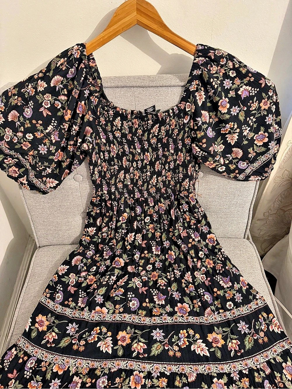Angie Floral Maxi Dress in Black & Pink Like New